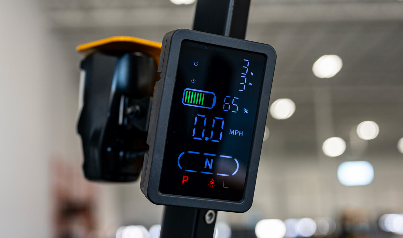 Big Joe Forklifts LPE80-100 6 Big Joe Forklifts LPE80-100 6